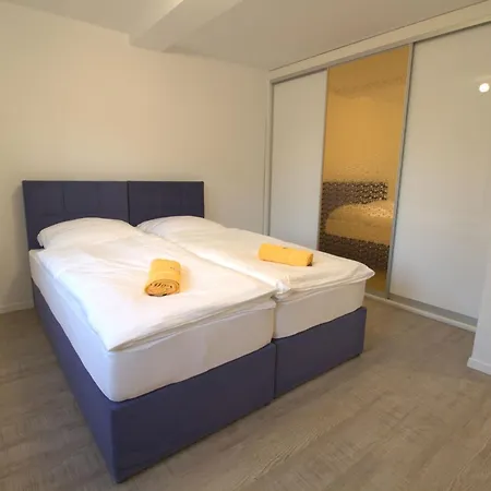 Deinaprtmenthaus Dora Neu Apartment *